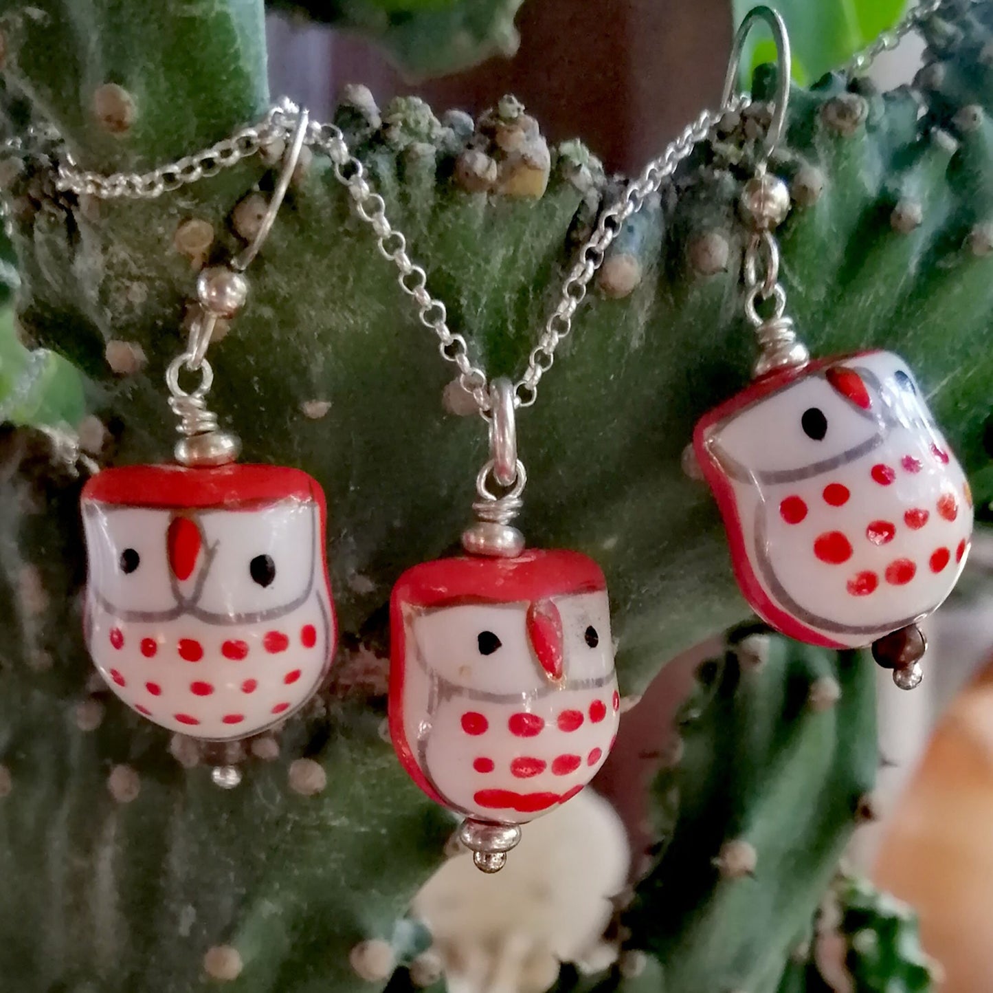 Red Owl with White Eyes Necklace and Earring Set